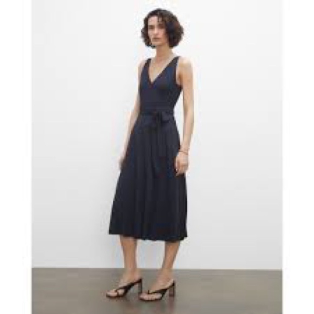 Club Monaco Black Sleeveless V-Neck Midi Sundress
